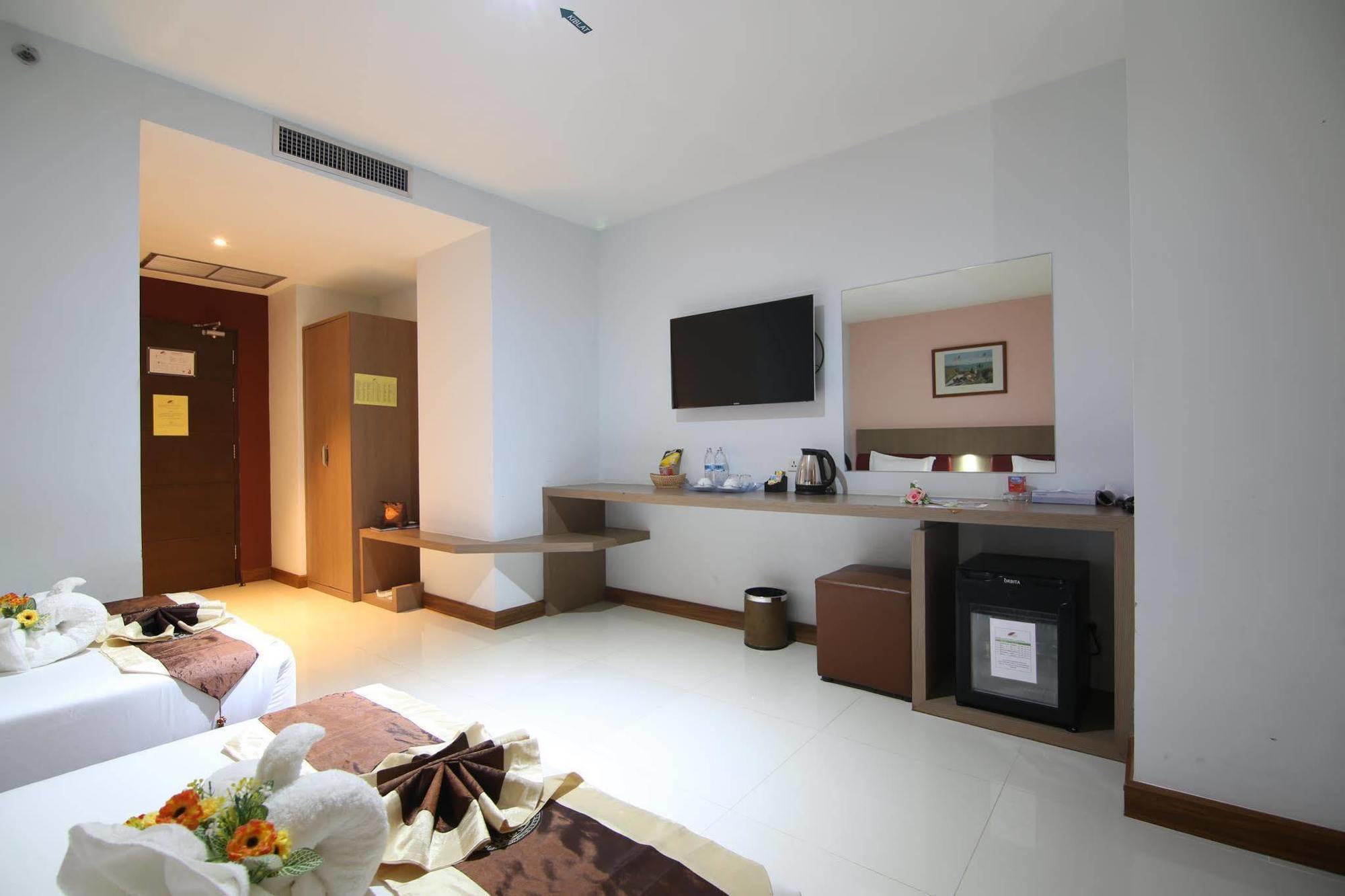 Grand Oliver Hotel Danok Sadao Екстериор снимка